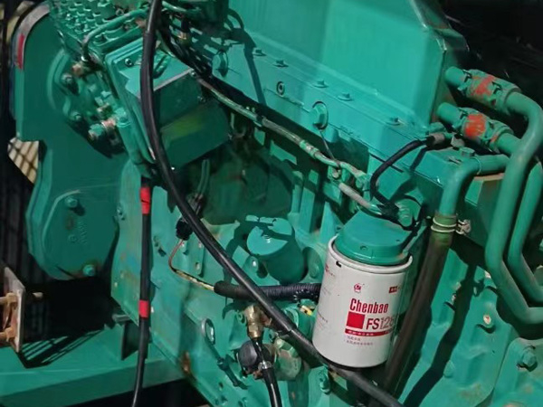 湛江如何确定新的发电机组控制系统是否与原系统兼容？